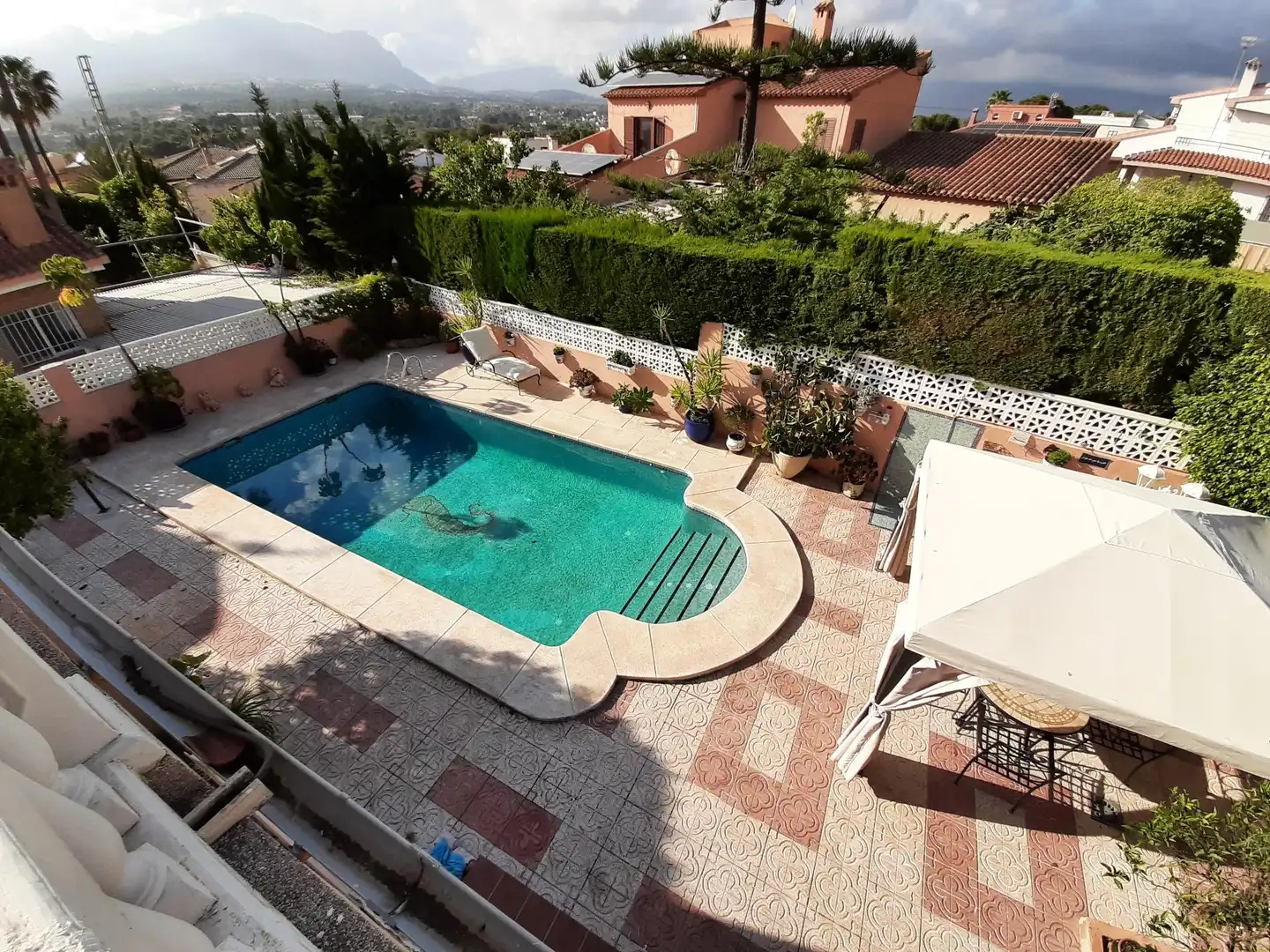 Piscina de Casa o chalet en venta en Benidorm con Aire acondicionado, Jardín privado y Terraza