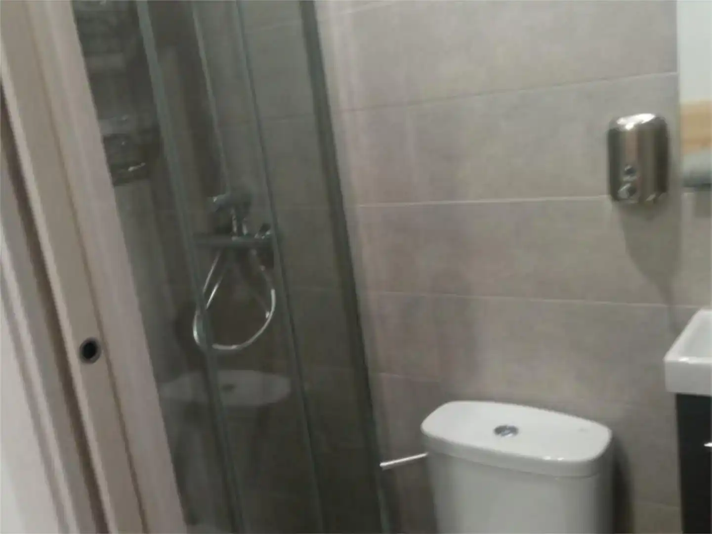Bathroom of Flat for rent in Andújar  with Air Conditioner and Furnished
