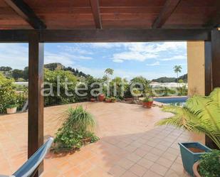 Vista exterior de Finca rústica en venda en Altea amb Aire condicionat, Jardí privat i Terrassa