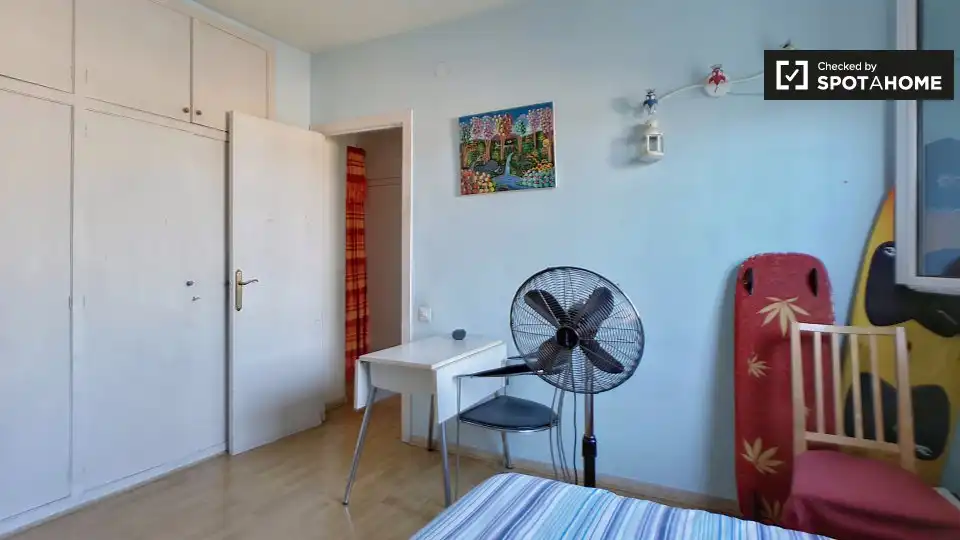 Habitación en Barri de les Corts