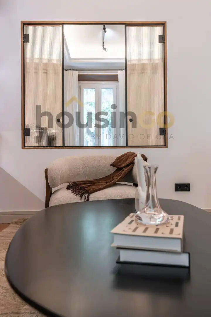 Living room of Flat for sale in Madrid  with Air Conditioner, Heating and Terrace
