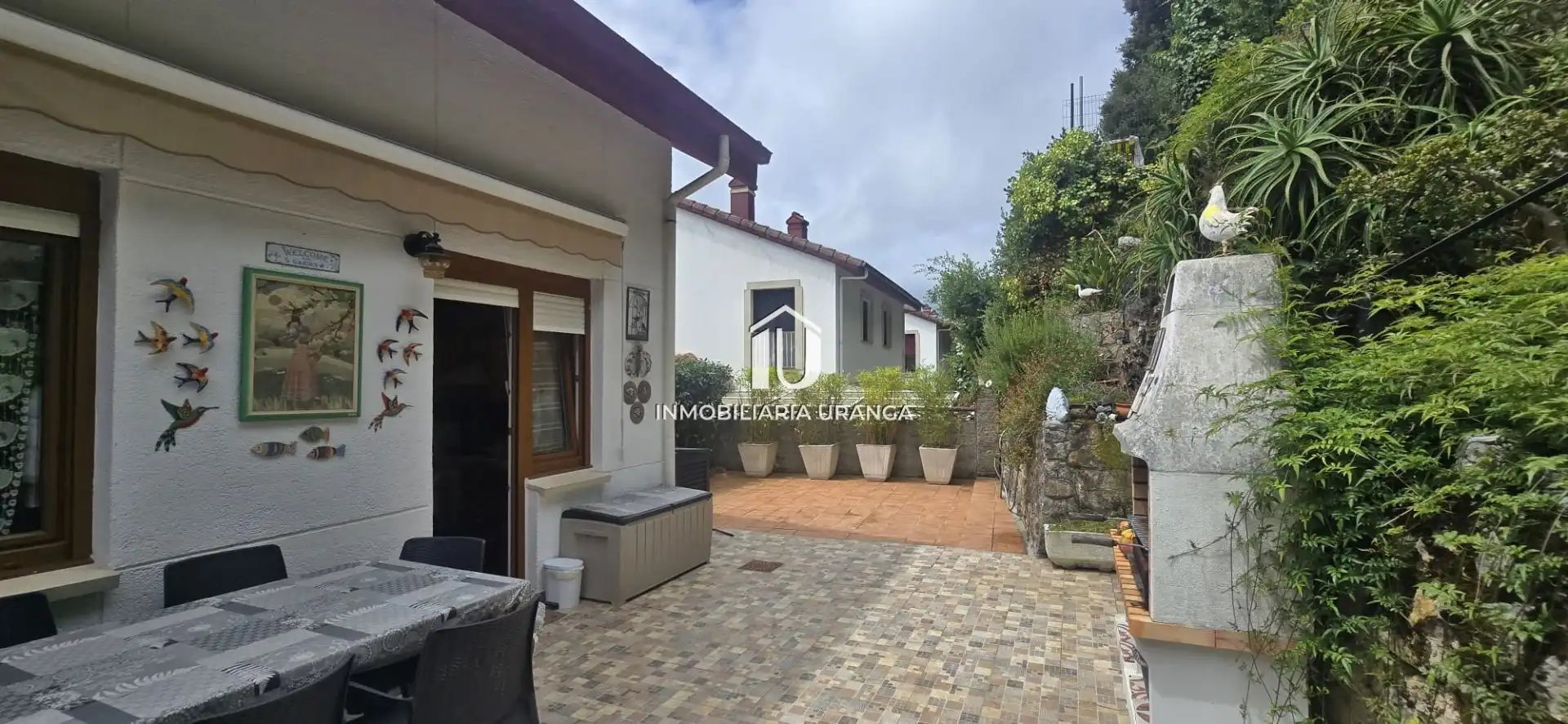 Vista exterior de Casa o chalet en venta en Argoños  con Calefacción, Jardín privado y Terraza