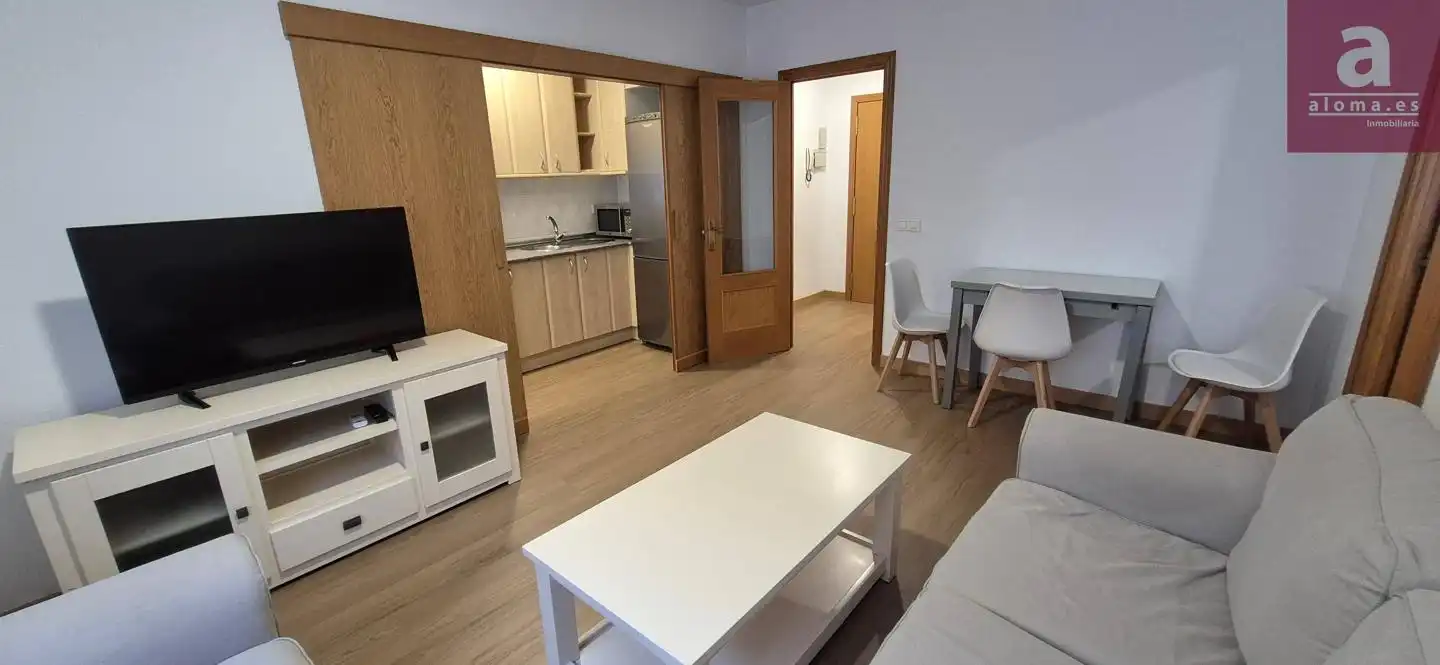 Sala de estar de Estudio de alquiler en Cáceres con Aire acondicionado, Trastero y Amueblado