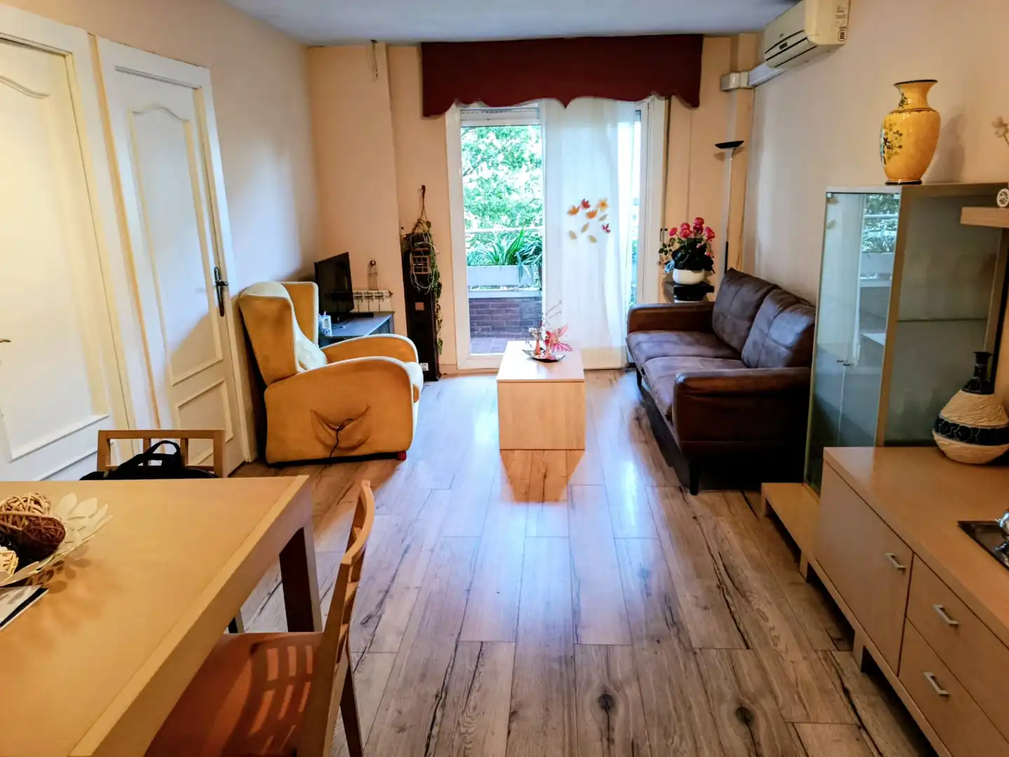 Sala de estar de Piso en venta en Badalona con Aire acondicionado, Calefacción y Parquet