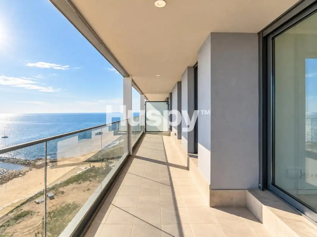 Piso con terraza en venta en Passeig Del Mare Nostrum, imagen 3