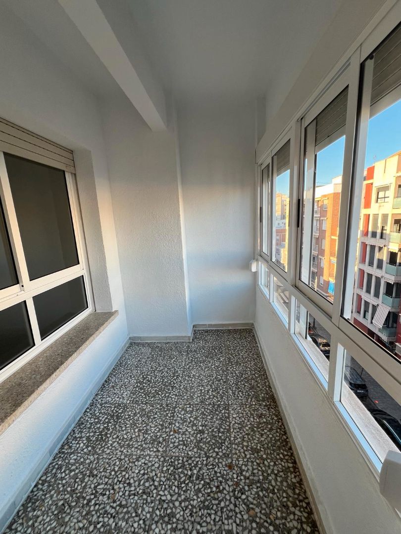 Pis en venda a Avenida Juan Carlos I, 88, Casco Antiguo