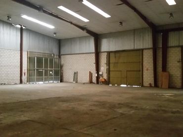 Nau industrial de lloguer a Calle Ingeniero Torres Quevedo 26C