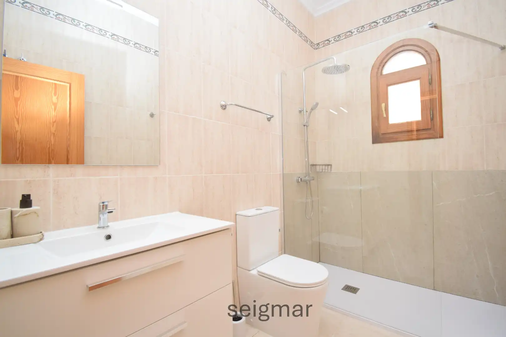 Bany de Casa o xalet de lloguer en Poble Nou - Montiboli