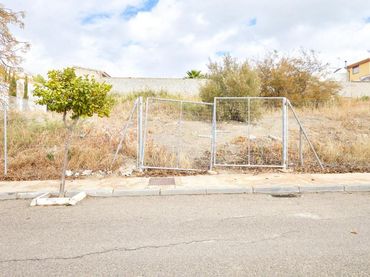 Terreno residencial en venta en Calle Vega de Guadalla