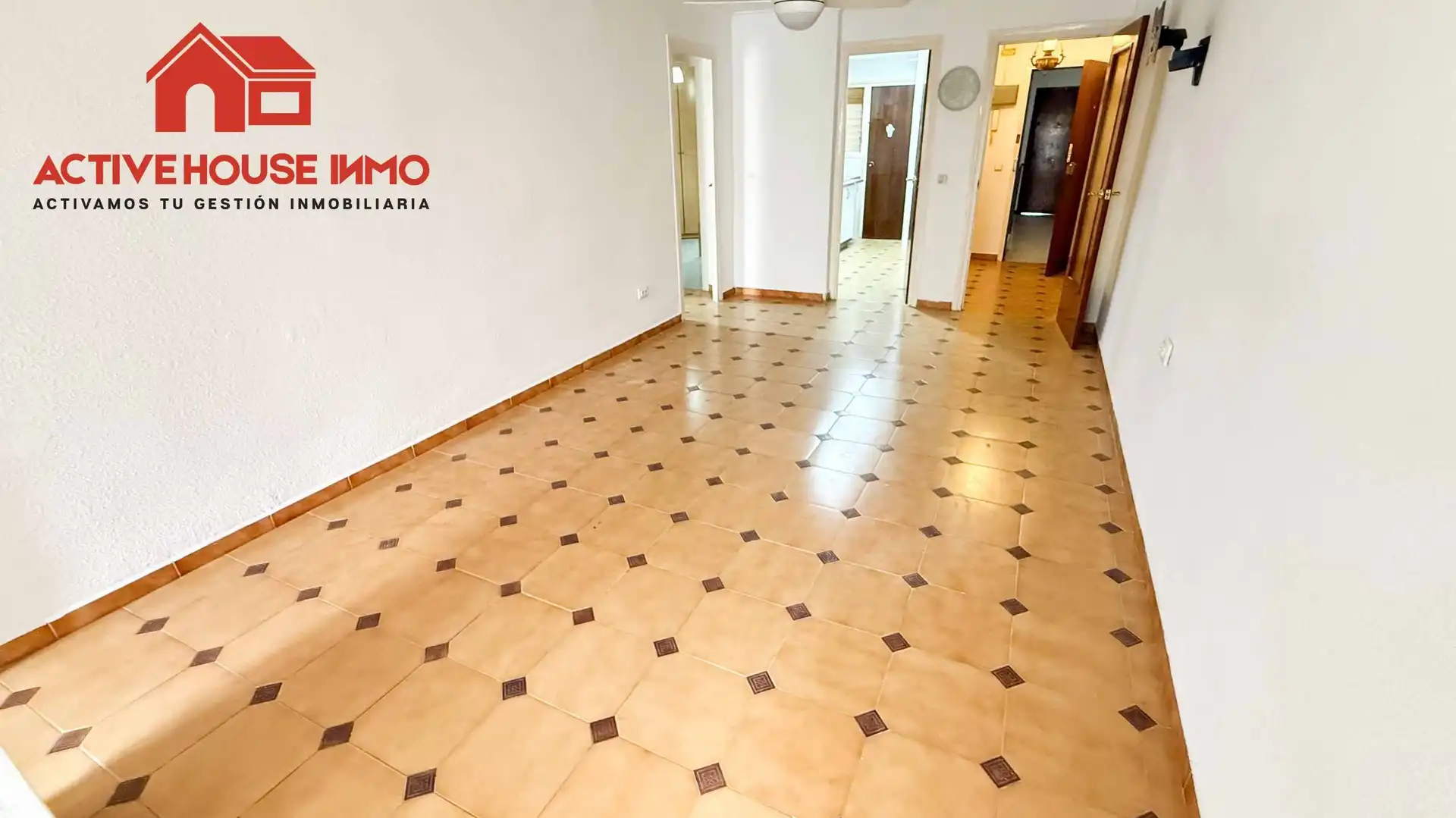 Piso con terraza en venta en Carrer del Marquès de Valterra, imagen 4