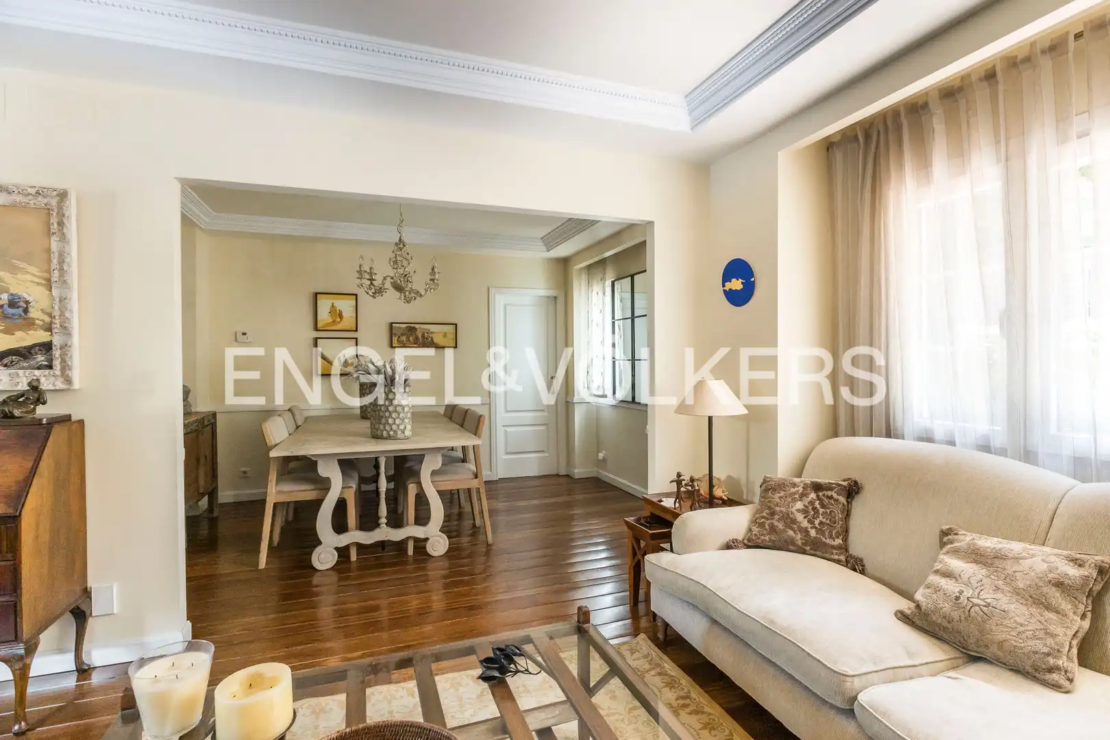 Comedor de Casa o chalet en venta en Madrid con Aire acondicionado, Calefacción y Jardín privado