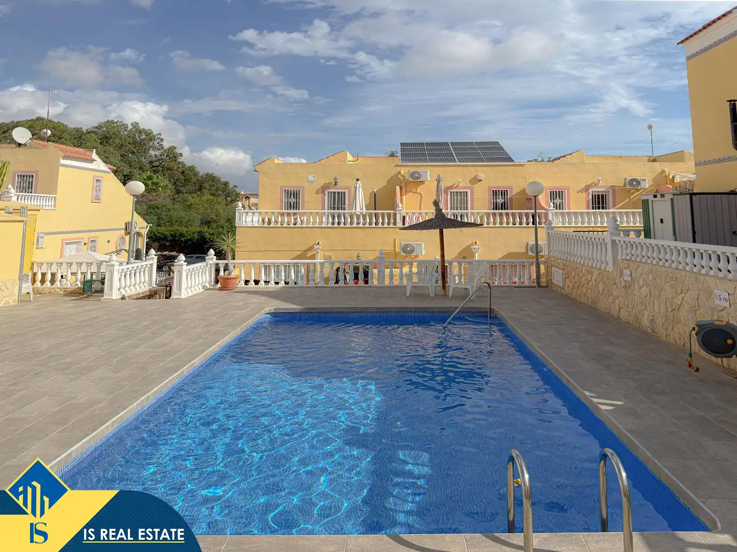 Chalet con piscina en venta en Orihuela Costa, imagen 2