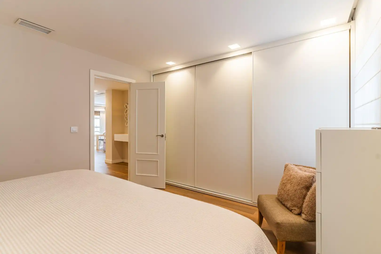 Bedroom of Flat for sale in Jerez de la Frontera  with Air Conditioner, Storage room and Furnished