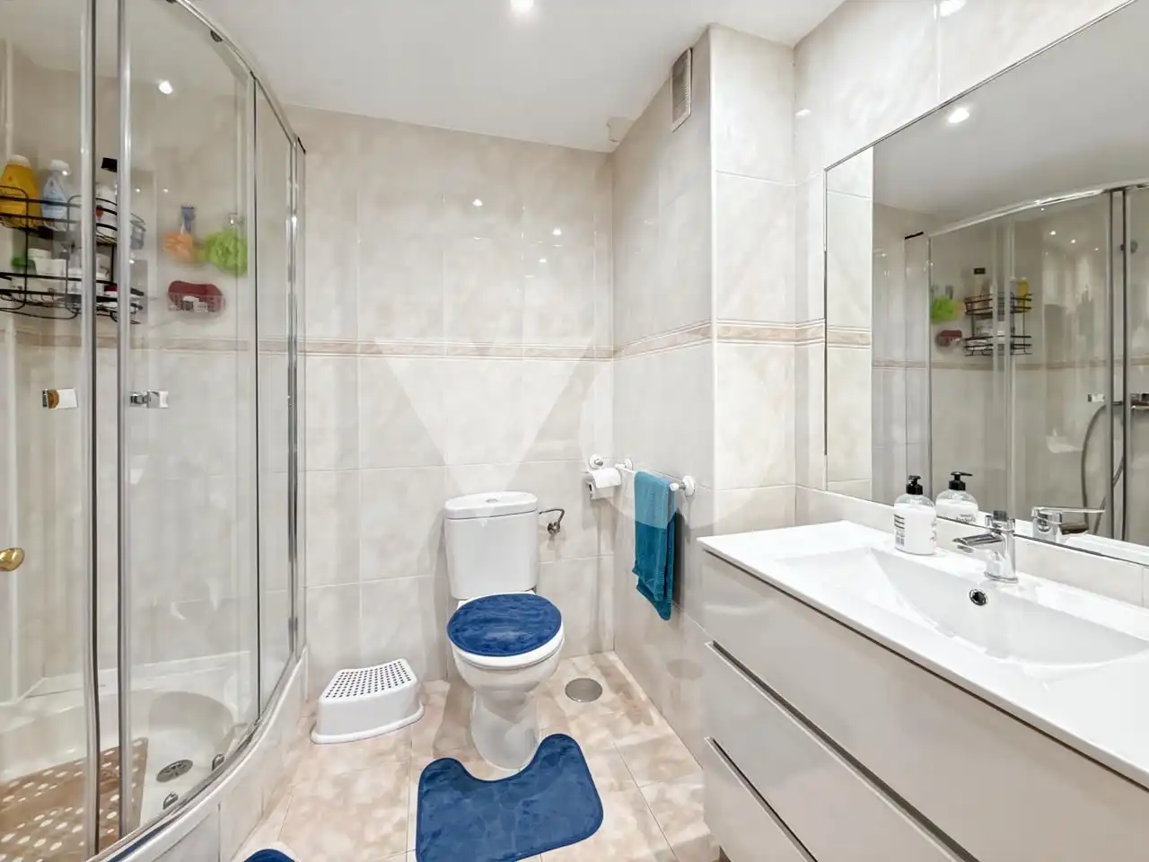 Bathroom of Ground floor for sale in Alcobendas  with Heating, Terrace and Storage room