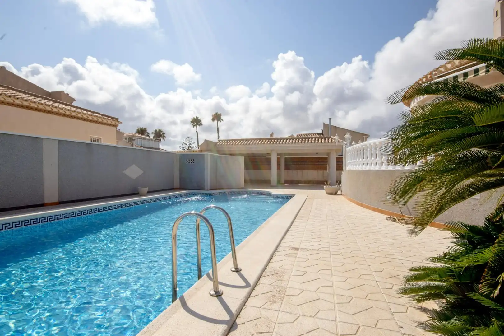 Detached house with pool for sale in P FLAMENCA CL 5, imagen 2