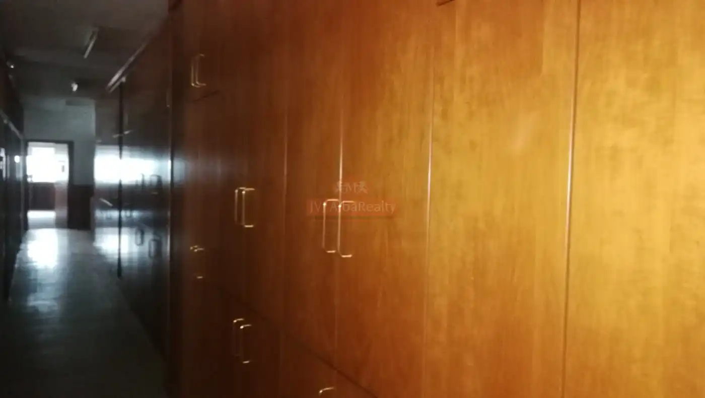 Schlafzimmer von Büro zur Miete in Albacete mit Klimaanlage