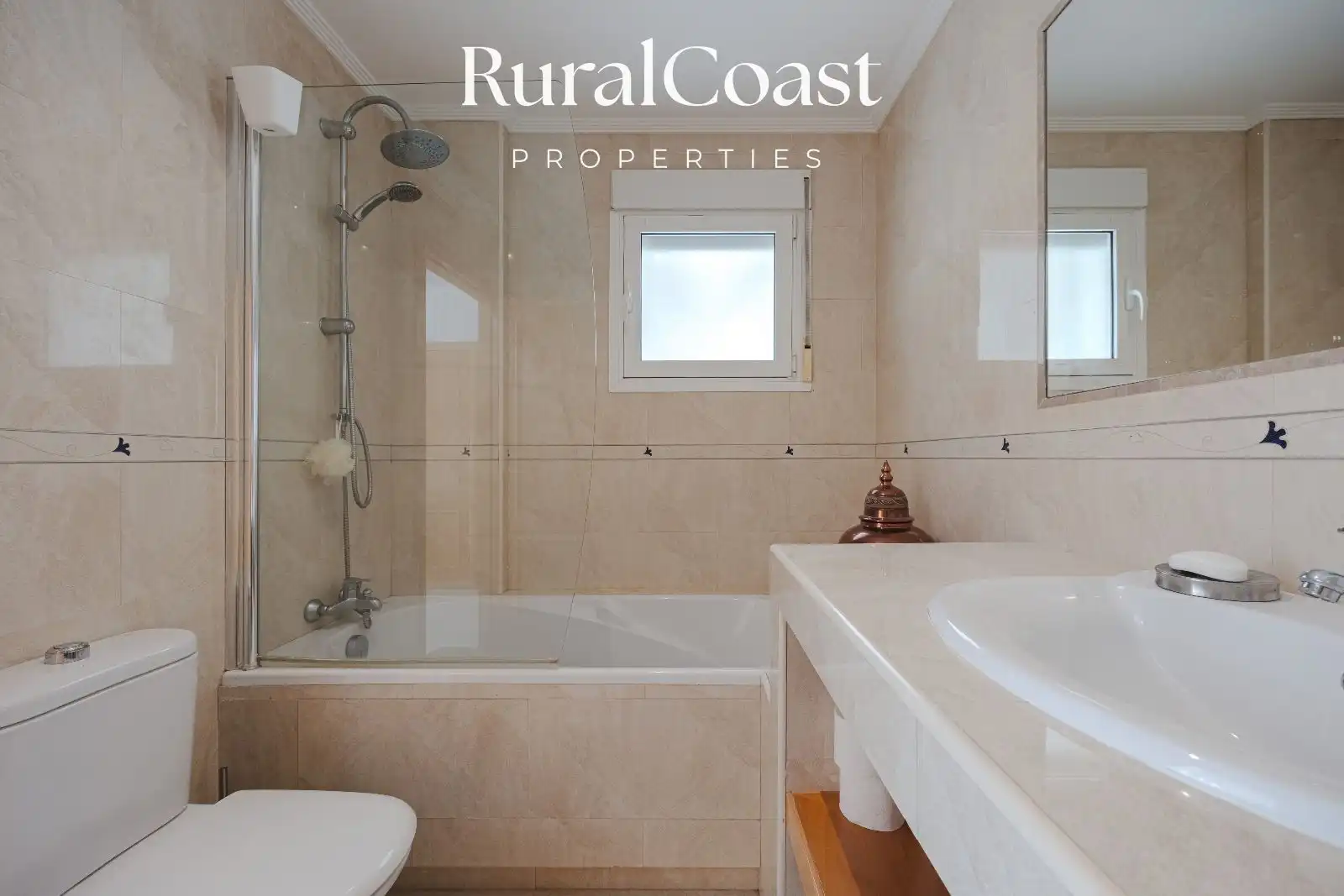 Baño de Casa o chalet en venta en Busot con Aire acondicionado, Calefacción y Terraza