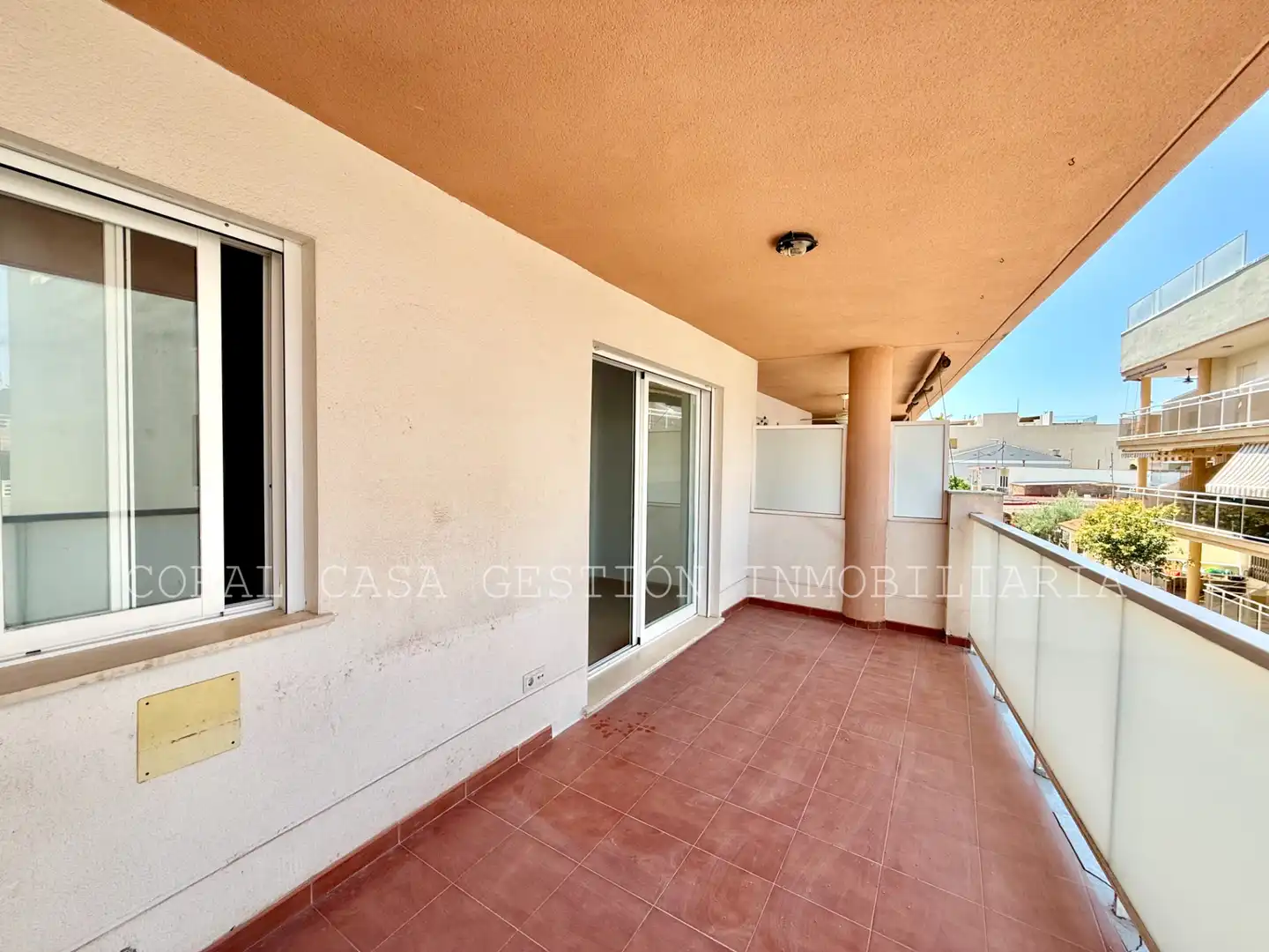 Terrassa de Apartament en venda en Chilches / Xilxes amb Terrassa, Traster i Piscina comunitària