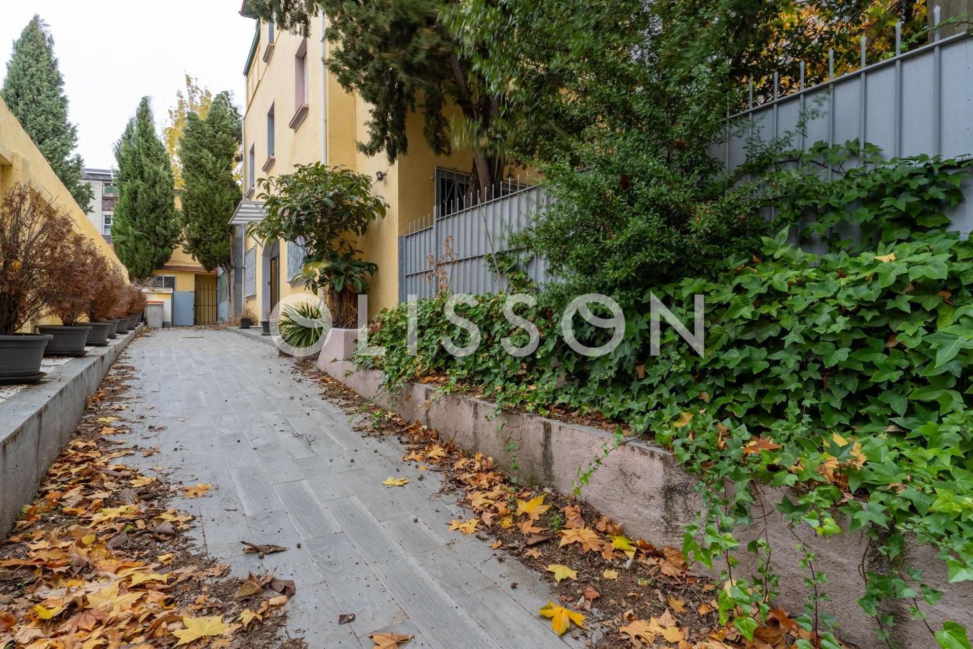 Vista exterior de Casa o xalet en venda en  Madrid Capital amb Terrassa i Traster