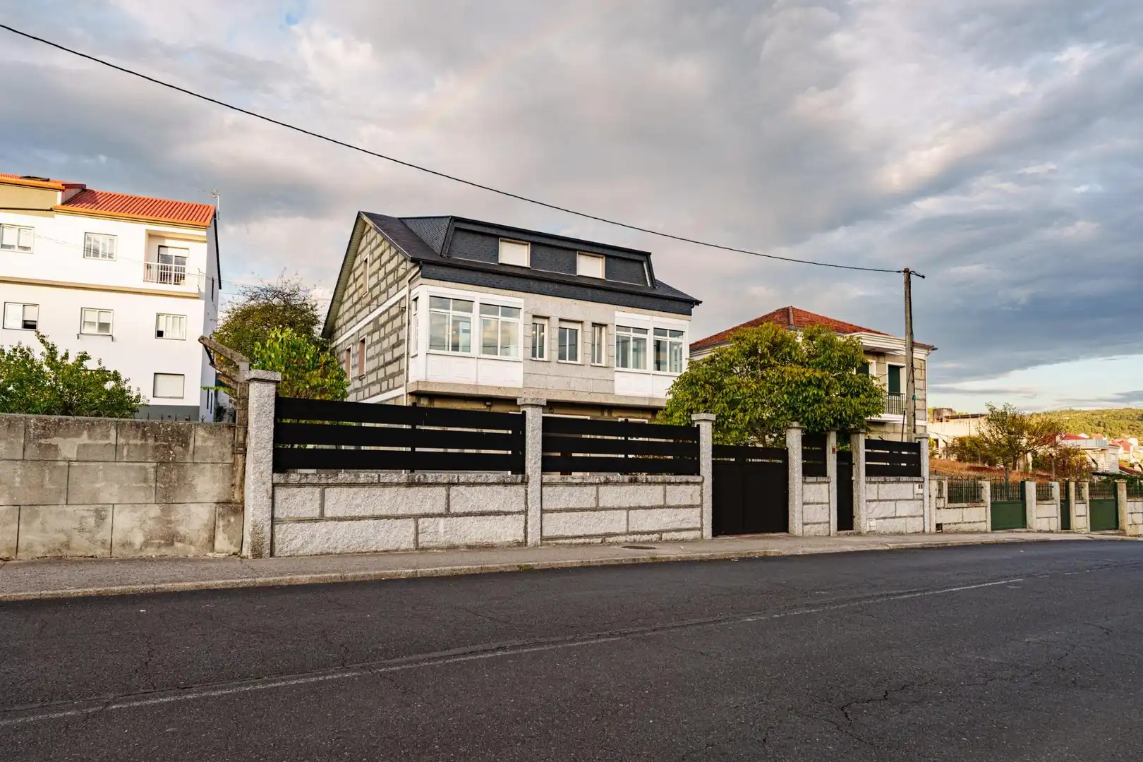 Vista exterior de Casa o chalet en venta en Ourense Capital  con Calefacción, Jardín privado y Balcón