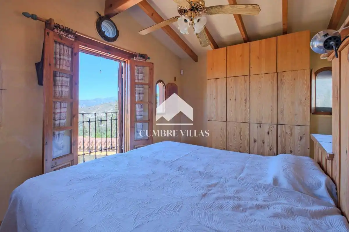 Habitación de Finca rústica en venta en Almuñécar con Jardín privado, Terraza y Trastero