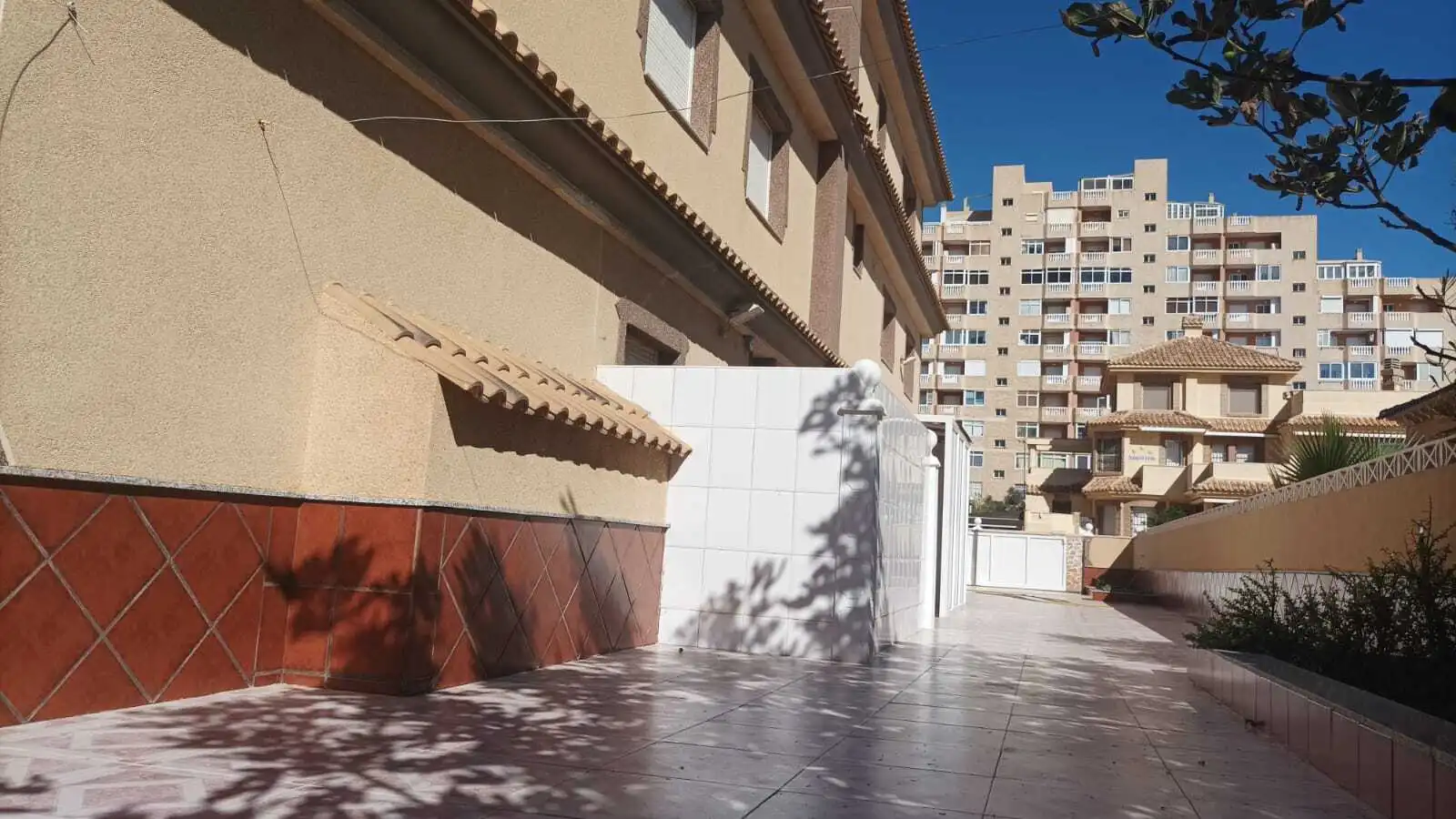 Vista exterior de Finca rústica en venda en La Manga del Mar Menor amb Aire condicionat, Calefacció i Terrassa