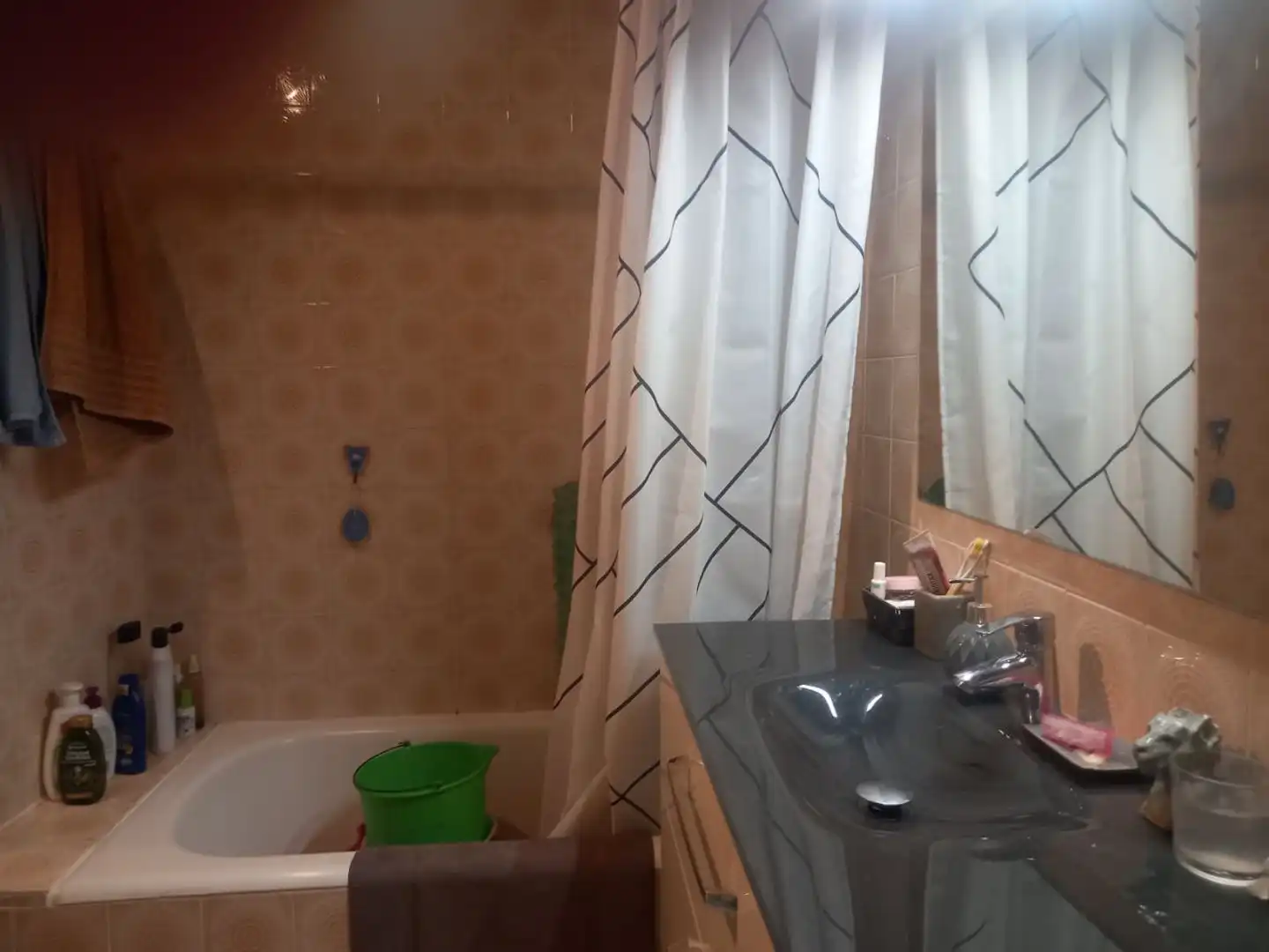 Badezimmer von Wohnung zum Verkauf in  Madrid Capital mit Terrasse