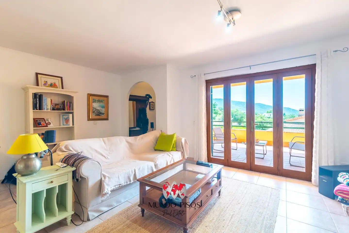 Sala de estar de Casa adosada en venta en Calvià con Aire acondicionado, Calefacción y Terraza