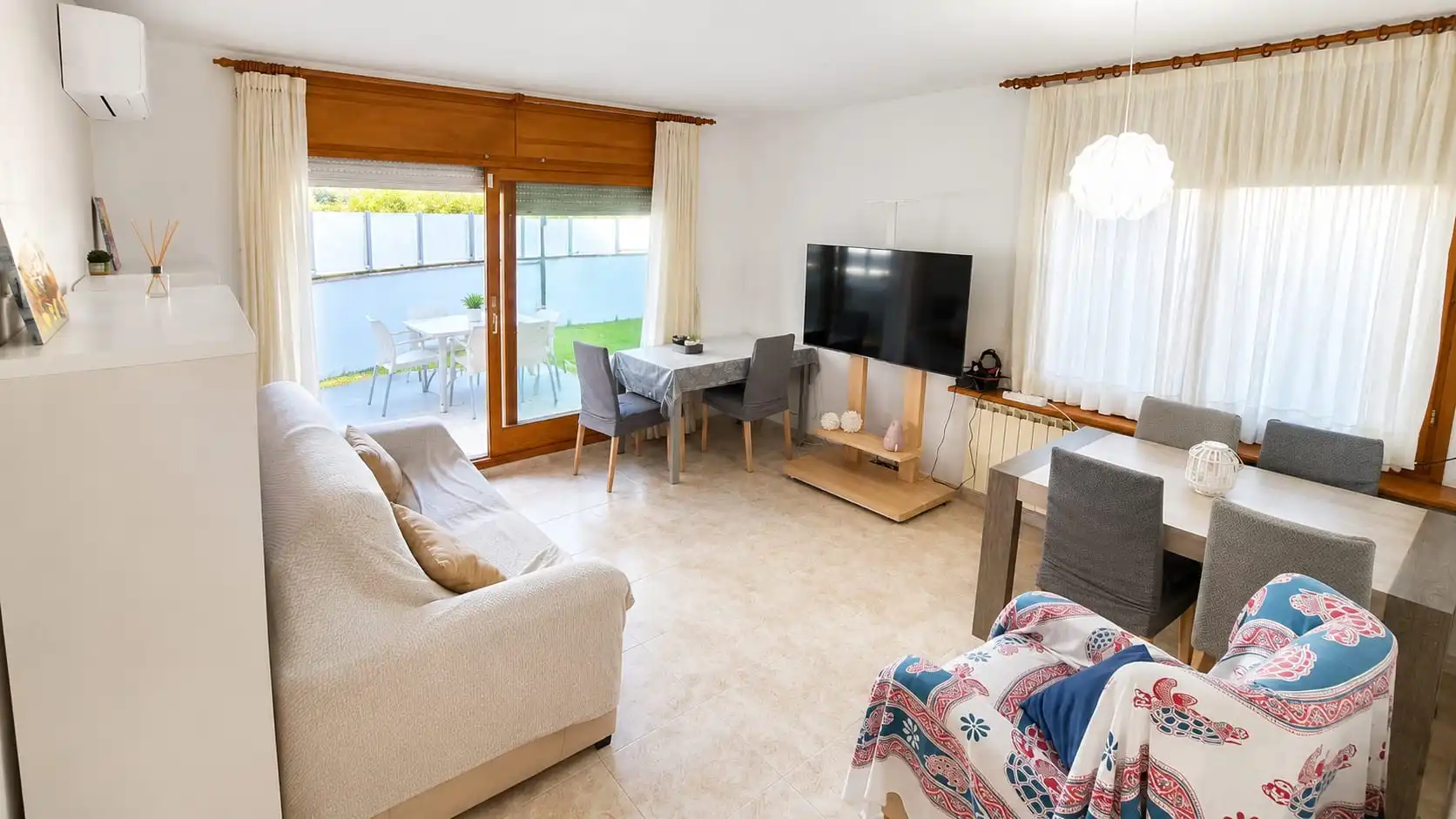 Sala de estar de Apartamento de alquiler en El Vendrell con Calefacción y Jardín privado