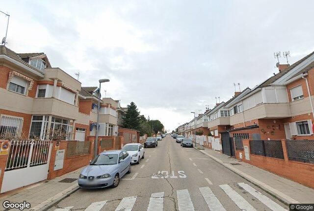 Casa adosada en venta en CL ECUADOR, Hispanoamérica - Comunidades