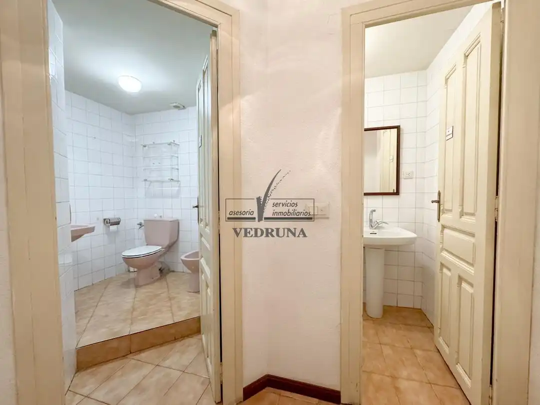 Office space with lift for sale in Paseo de Sagasta, imagen 23