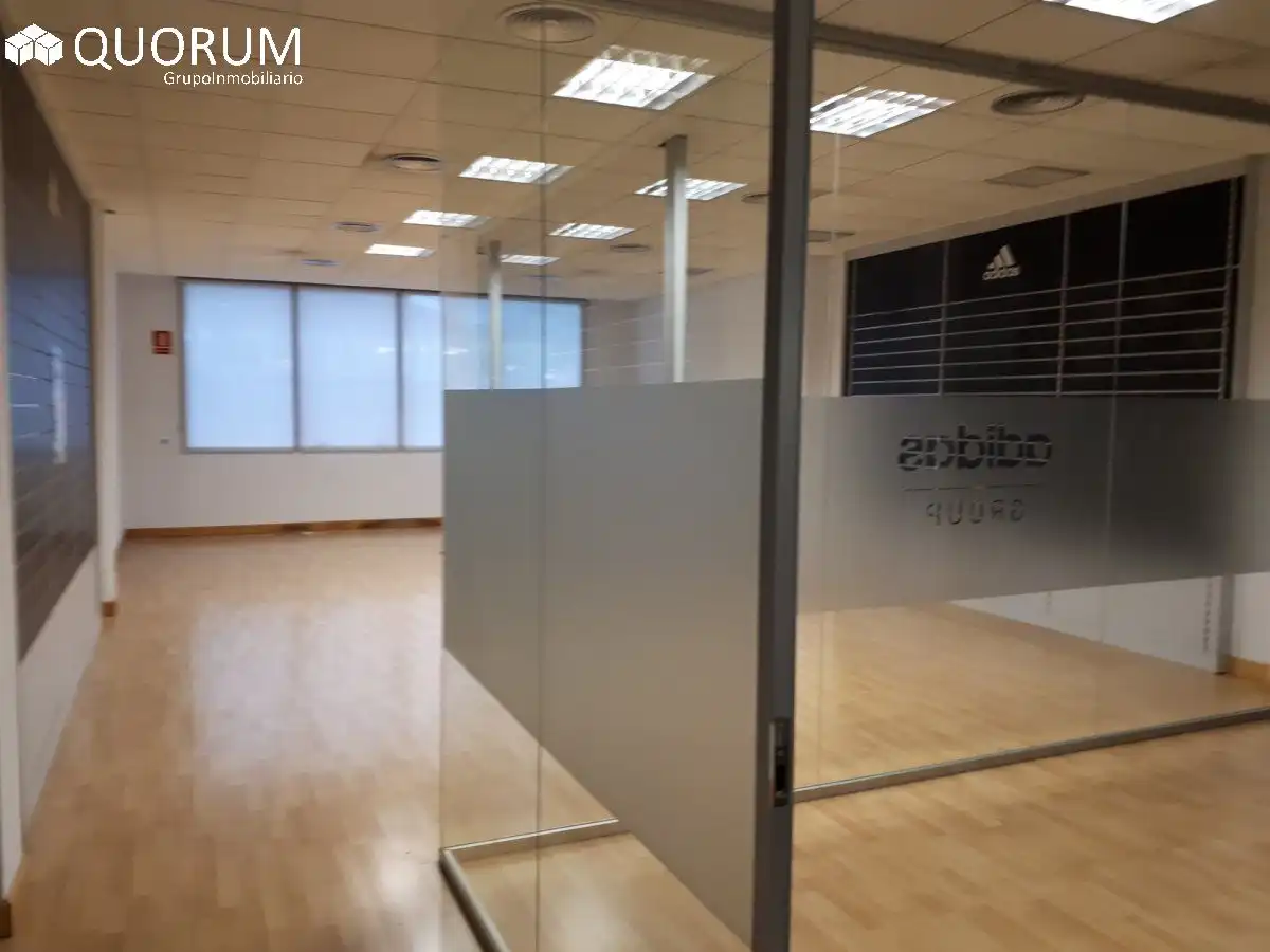 Oficina de lloguer en Bilbao  amb Aire condicionat