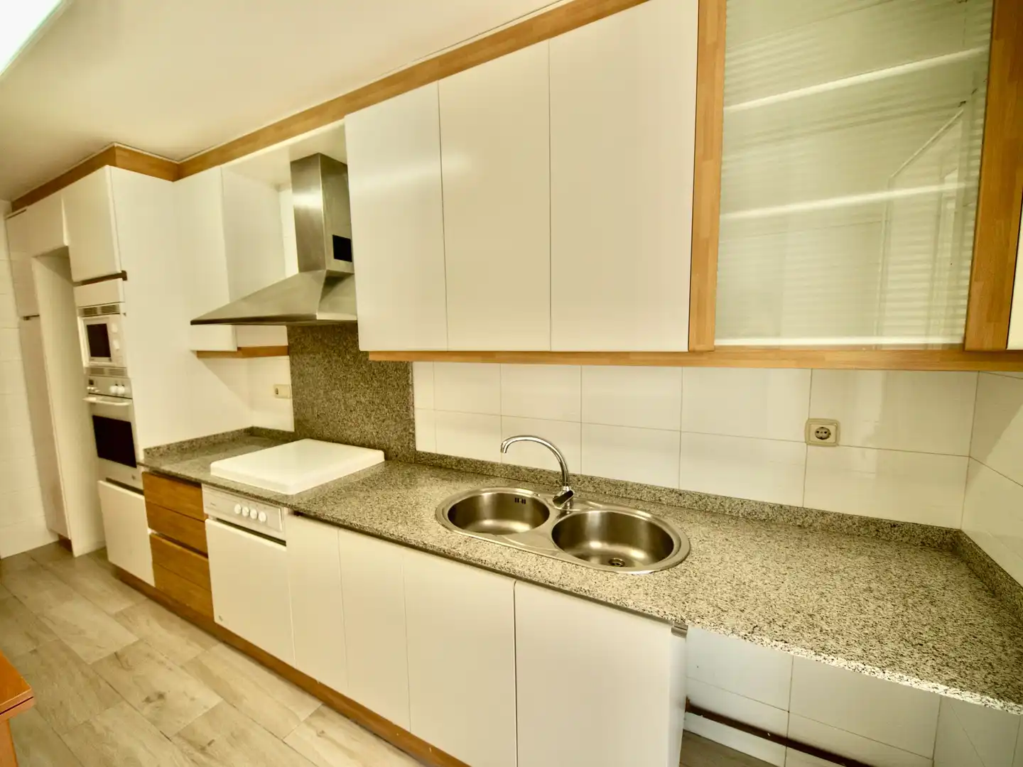 Cocina de Piso de alquiler en Terrassa con Calefacción, Terraza y Horno