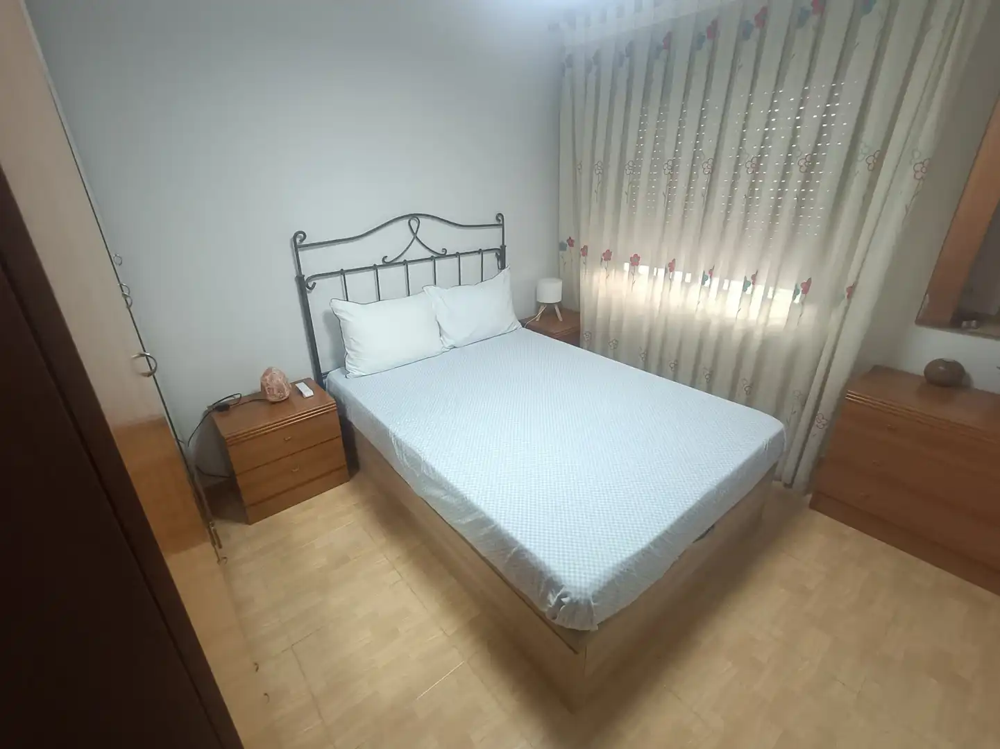 Schlafzimmer von Wohnung zum Verkauf in Parla mit Klimaanlage und Heizung