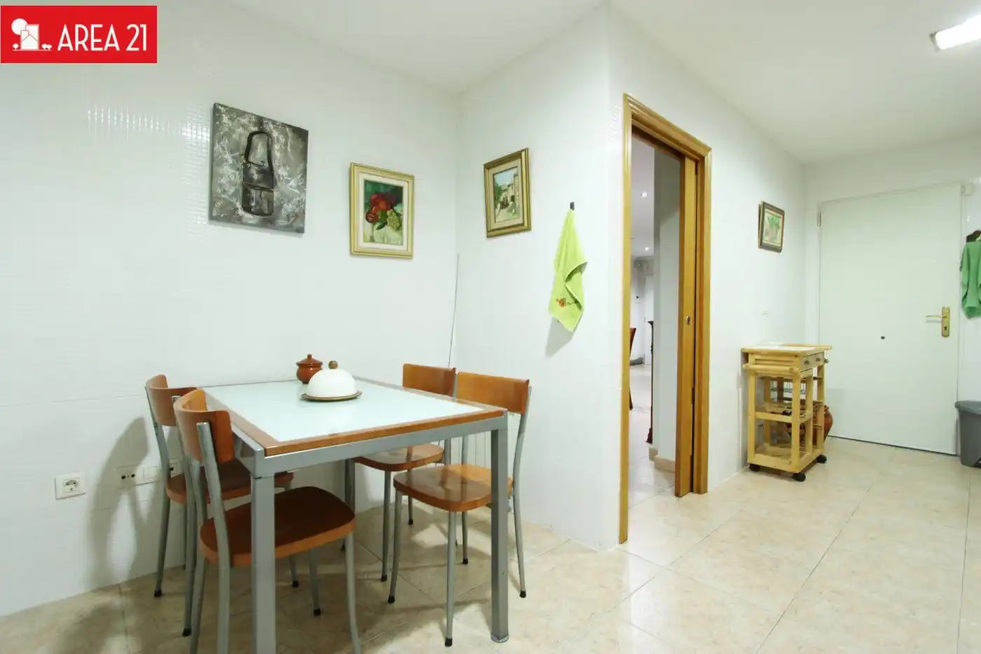 Dining room of Detached homes for rent in La Pobla de Vallbona  with Air Conditioner, Heating and Terrace