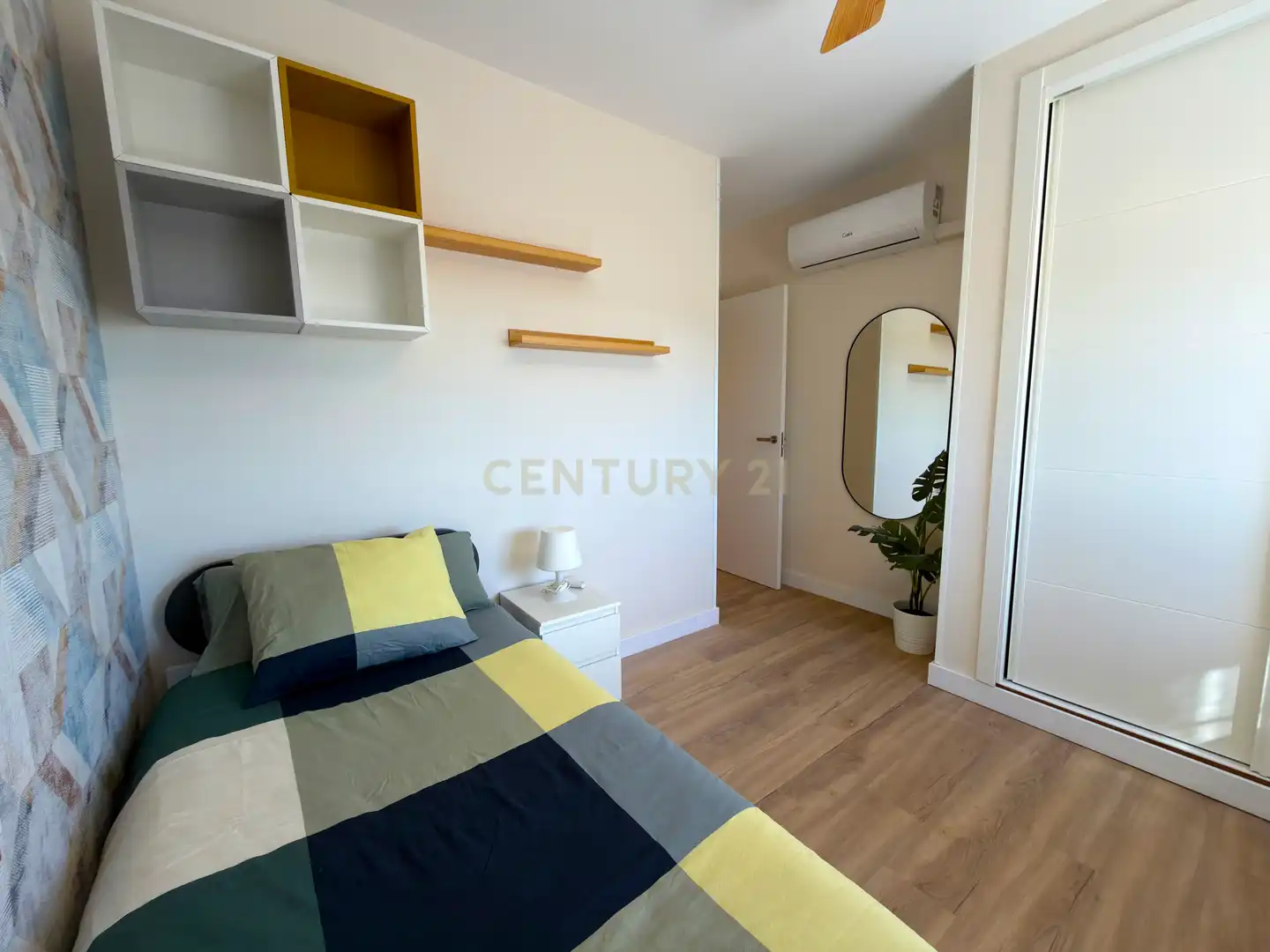 Bedroom of Flat for rent in Mijas  with Air Conditioner, Storage room and Alarm