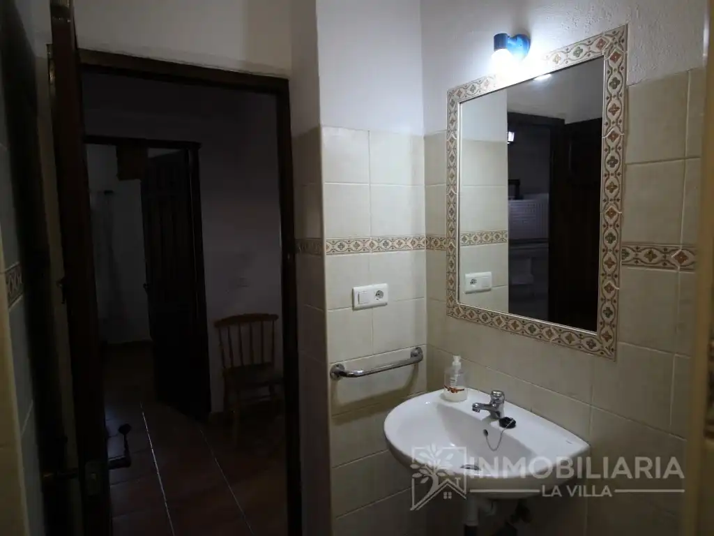Bany de Casa o xalet en venda en Álora amb Aire condicionat, Jardí privat i Terrassa