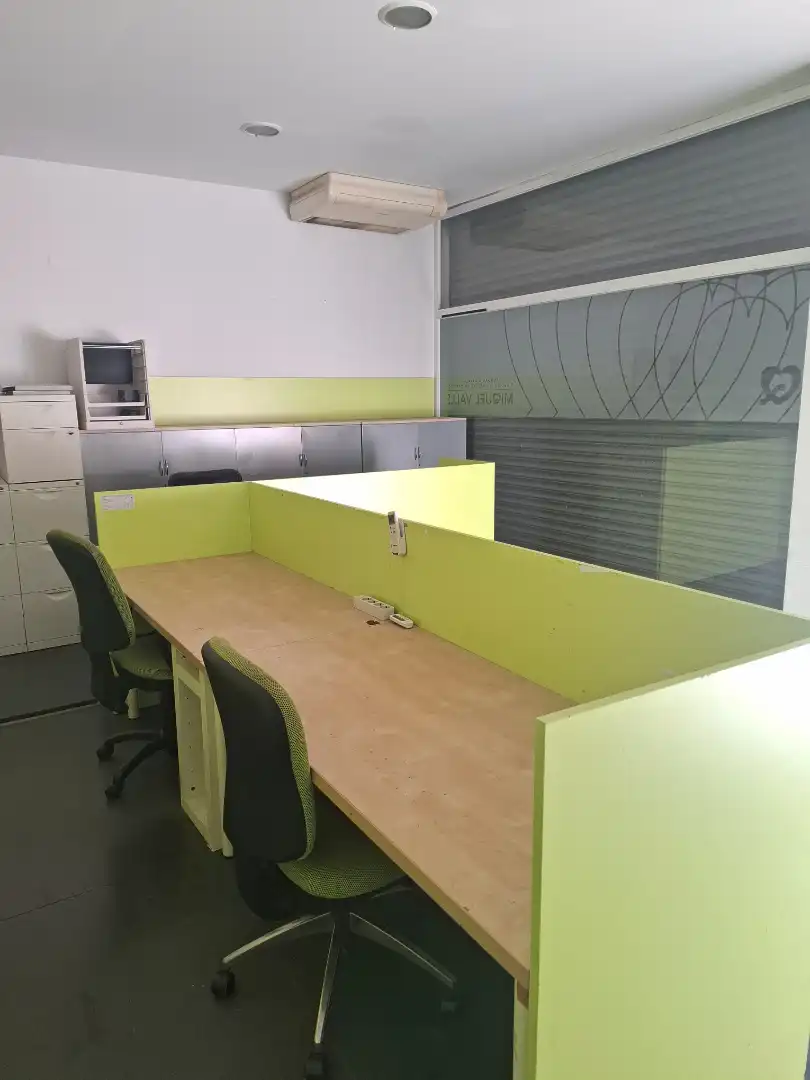 Local comercial en venda a Carrer Andorra, imagen 3