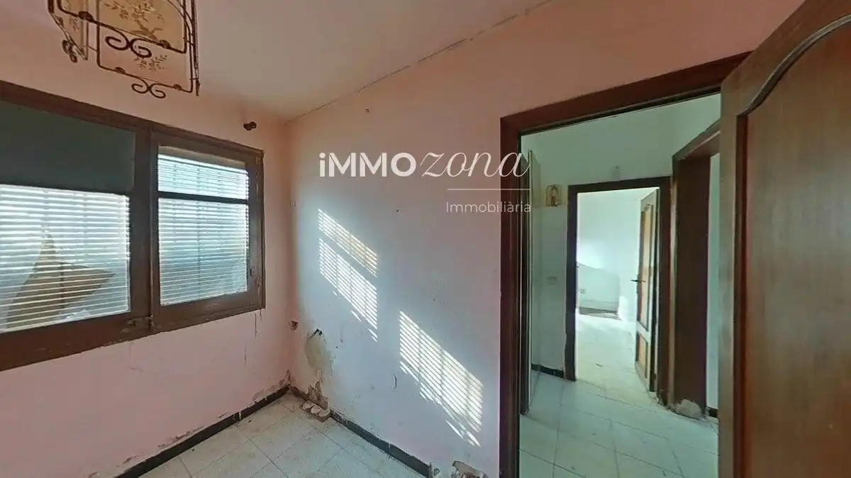 Dormitori de Casa adosada en venda en Montgat, Barcelona