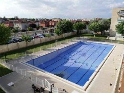 Swimming pool of Flat for sale in Parla  with Air Conditioner