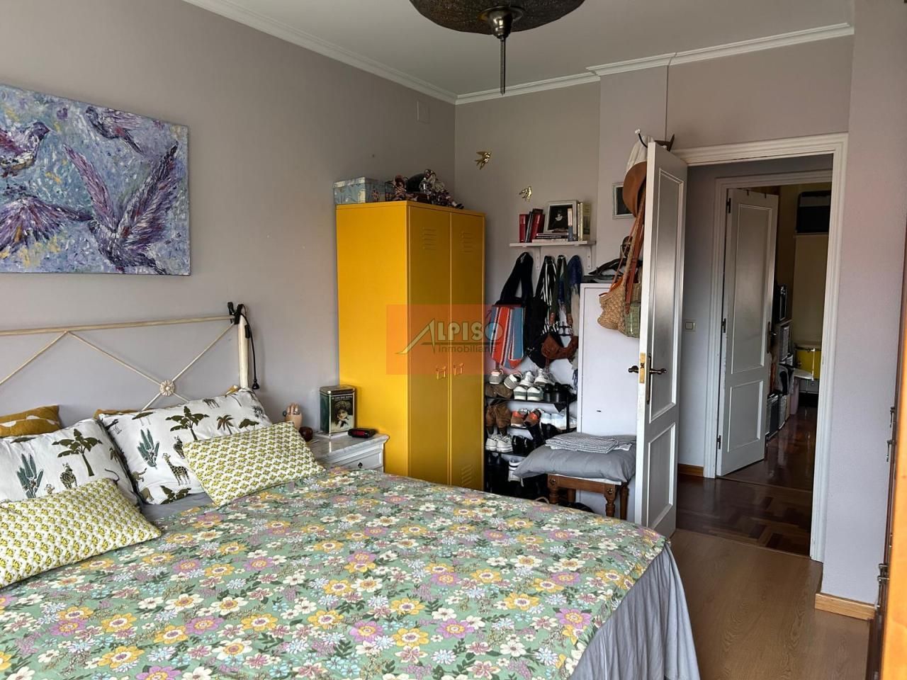 Dormitori de Pis en venda en Ourense Capital  amb Calefacció, Parquet i Traster