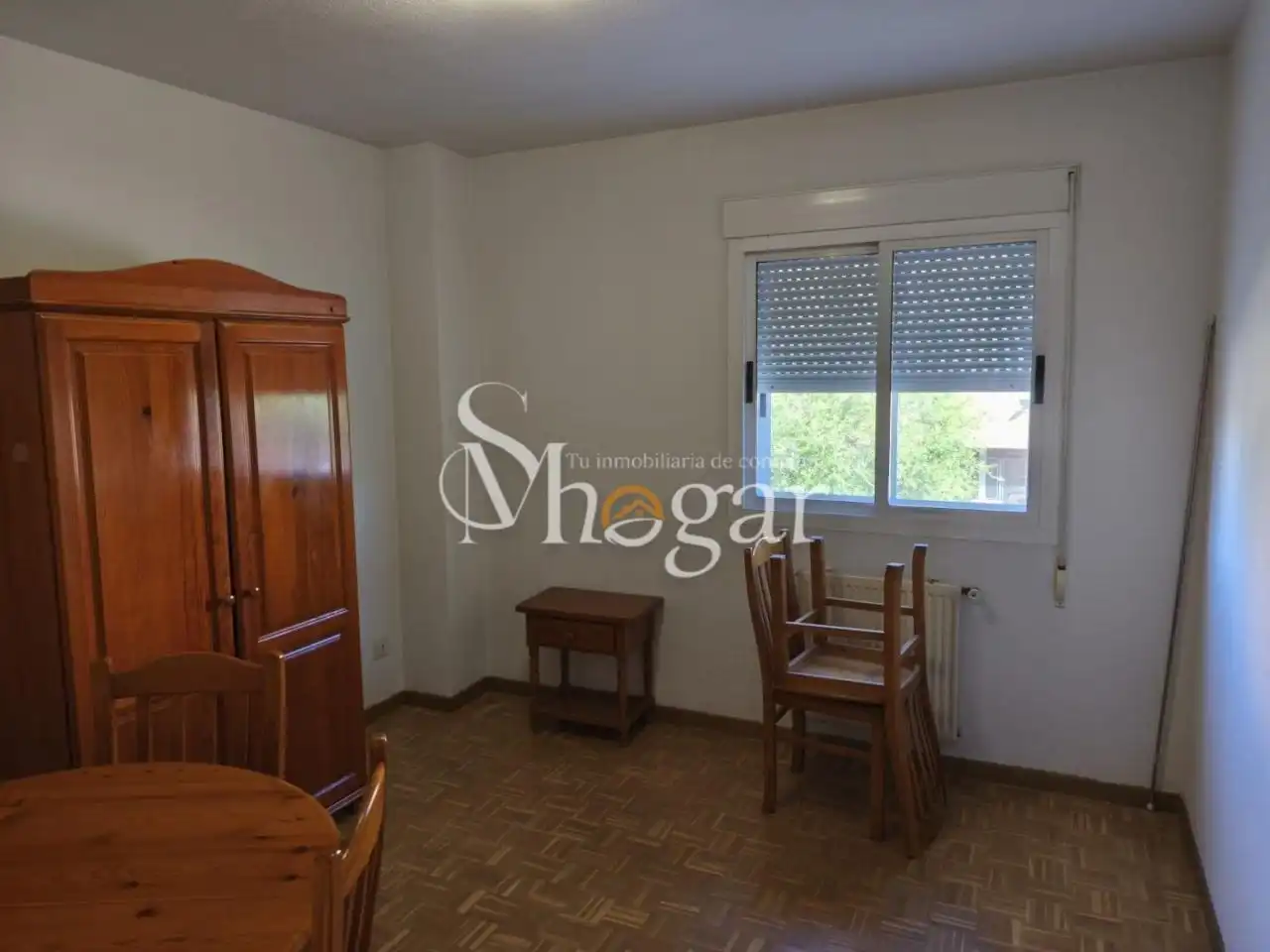 Habitación de Dúplex en venta en Toledo con Calefacción, Trastero y Piscina