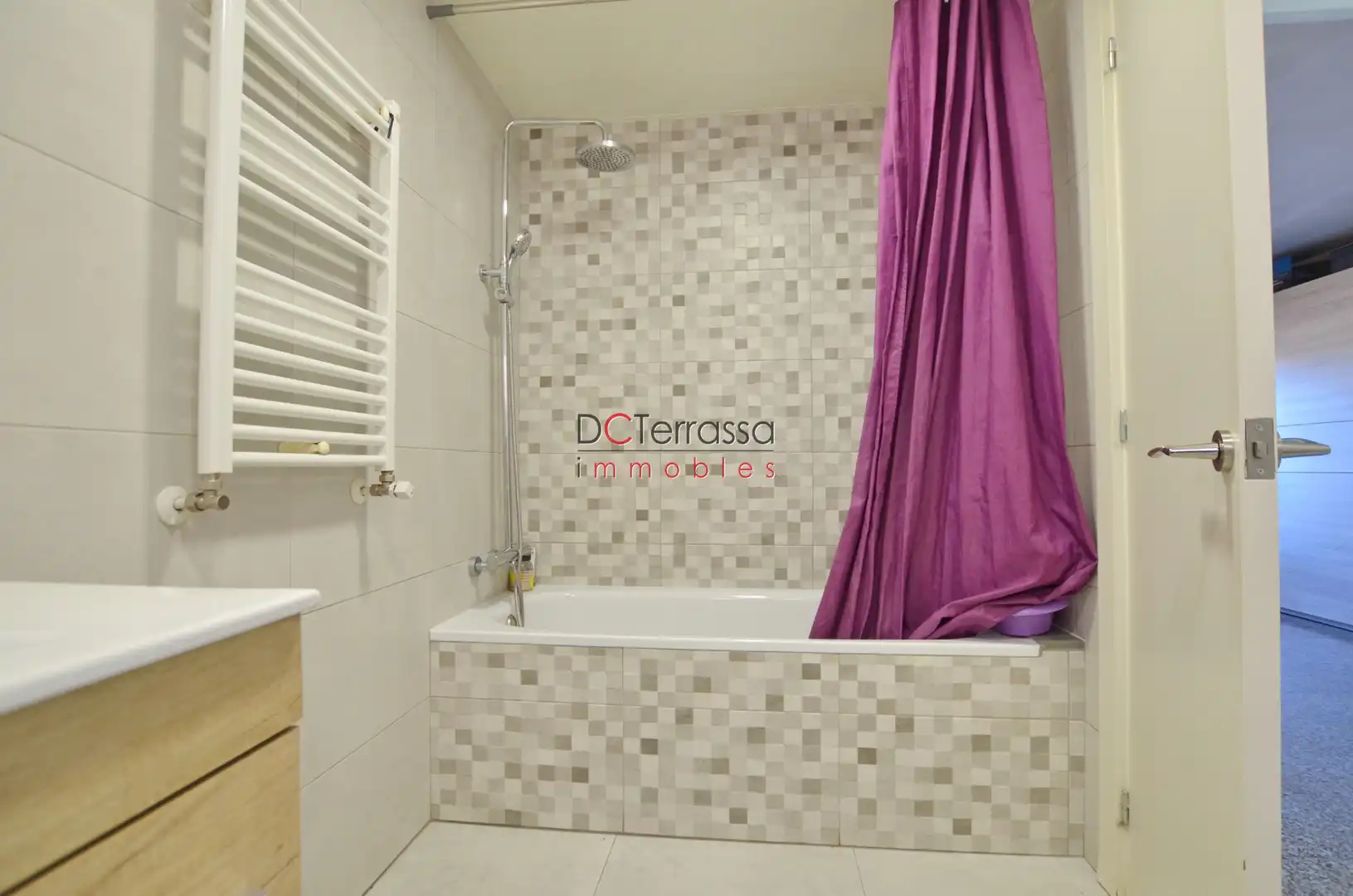 Baño de Ático en venta en Terrassa con Aire acondicionado, Calefacción y Terraza