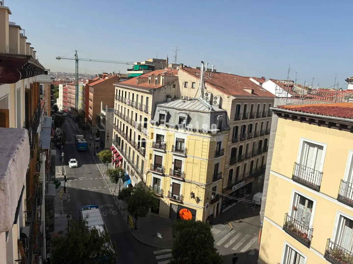 Exterior view of Flat for rent in Madrid  with Air Conditioner and Furnished