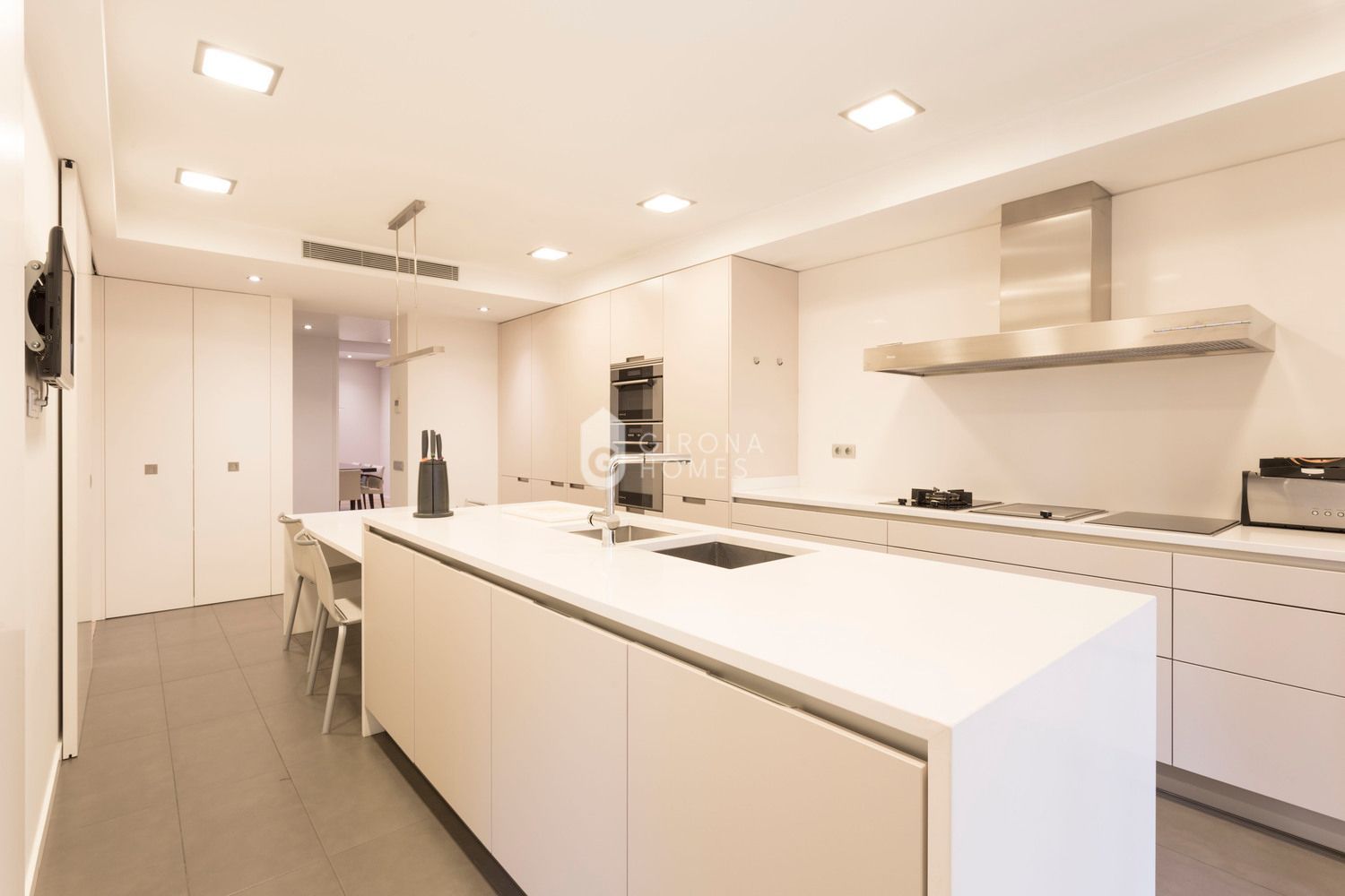 Cuina de Apartament en venda en Girona Capital amb Aire condicionat, Calefacció i Terrassa