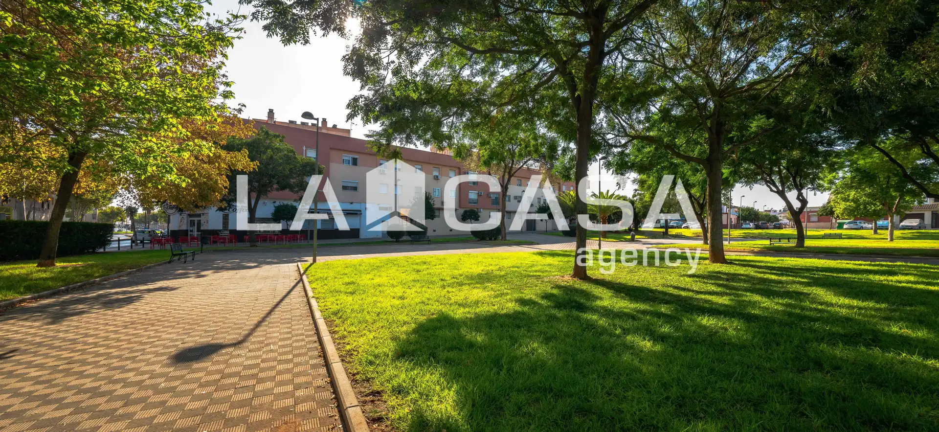 Exterior view of Detached homes for sale in Dos Hermanas  with Air Conditioner, Terrace and Storage room