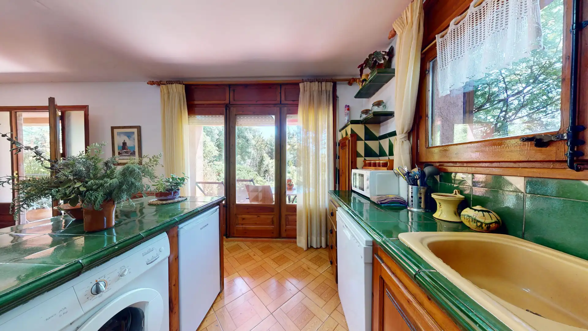 Cuina de Casa o xalet en venda en Prades amb Calefacció, Jardí privat i Terrassa