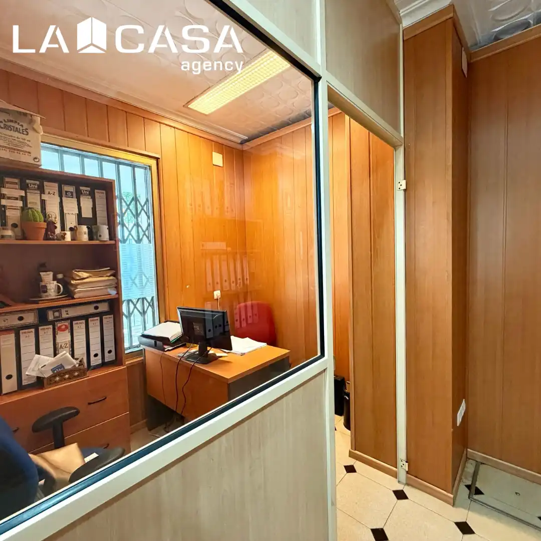 Business premises for sale in Macarena, imagen 2