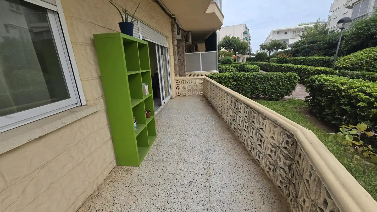Terrasse von Erdgeschoss zur Miete in Gandia