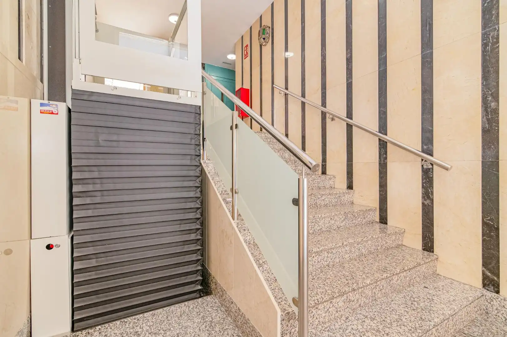 Flat with terrace for sale in Calle Pintor López Mezquita, imagen 22
